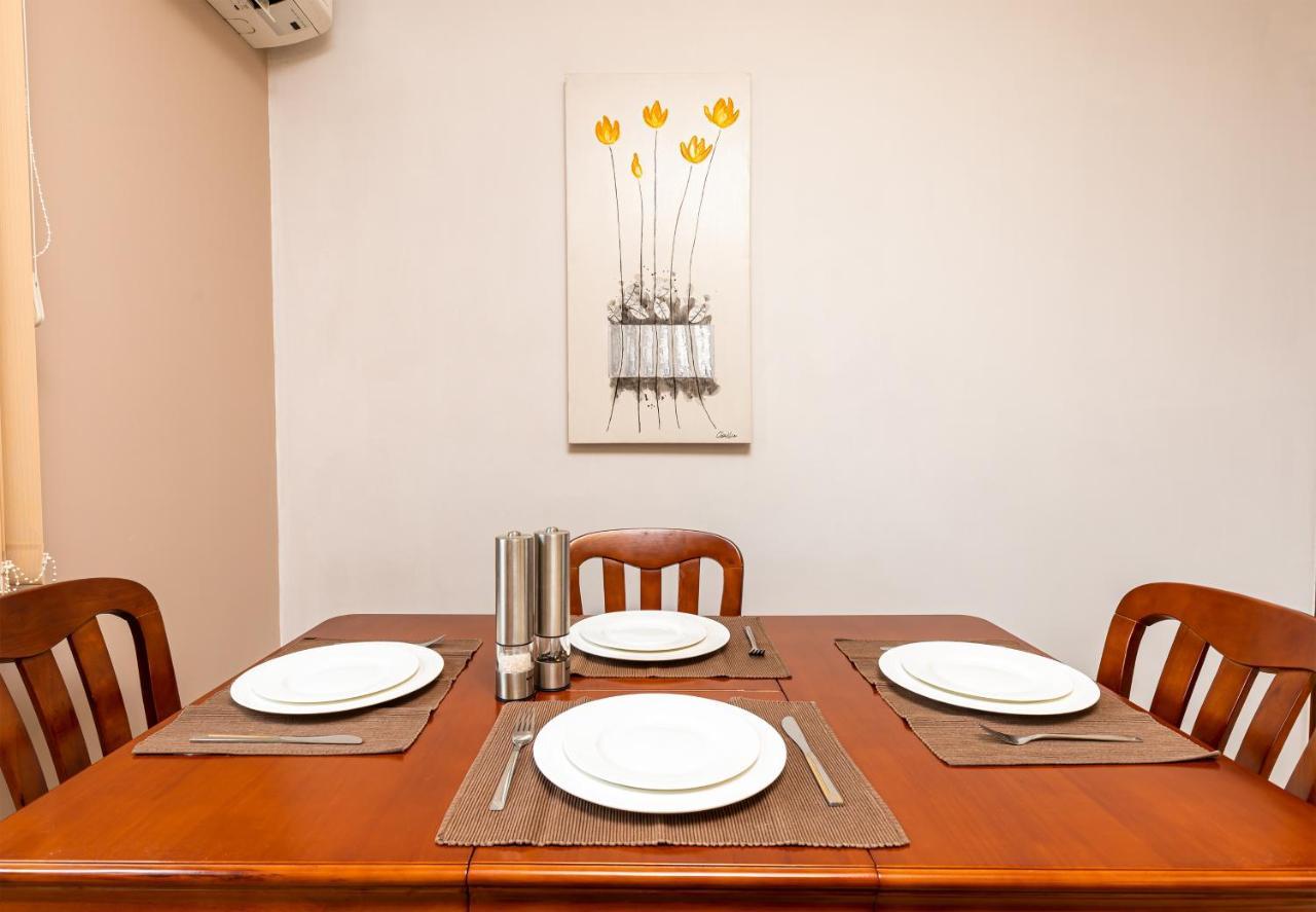 The Walnut 2Bd Apartment Plovdiv Buitenkant foto