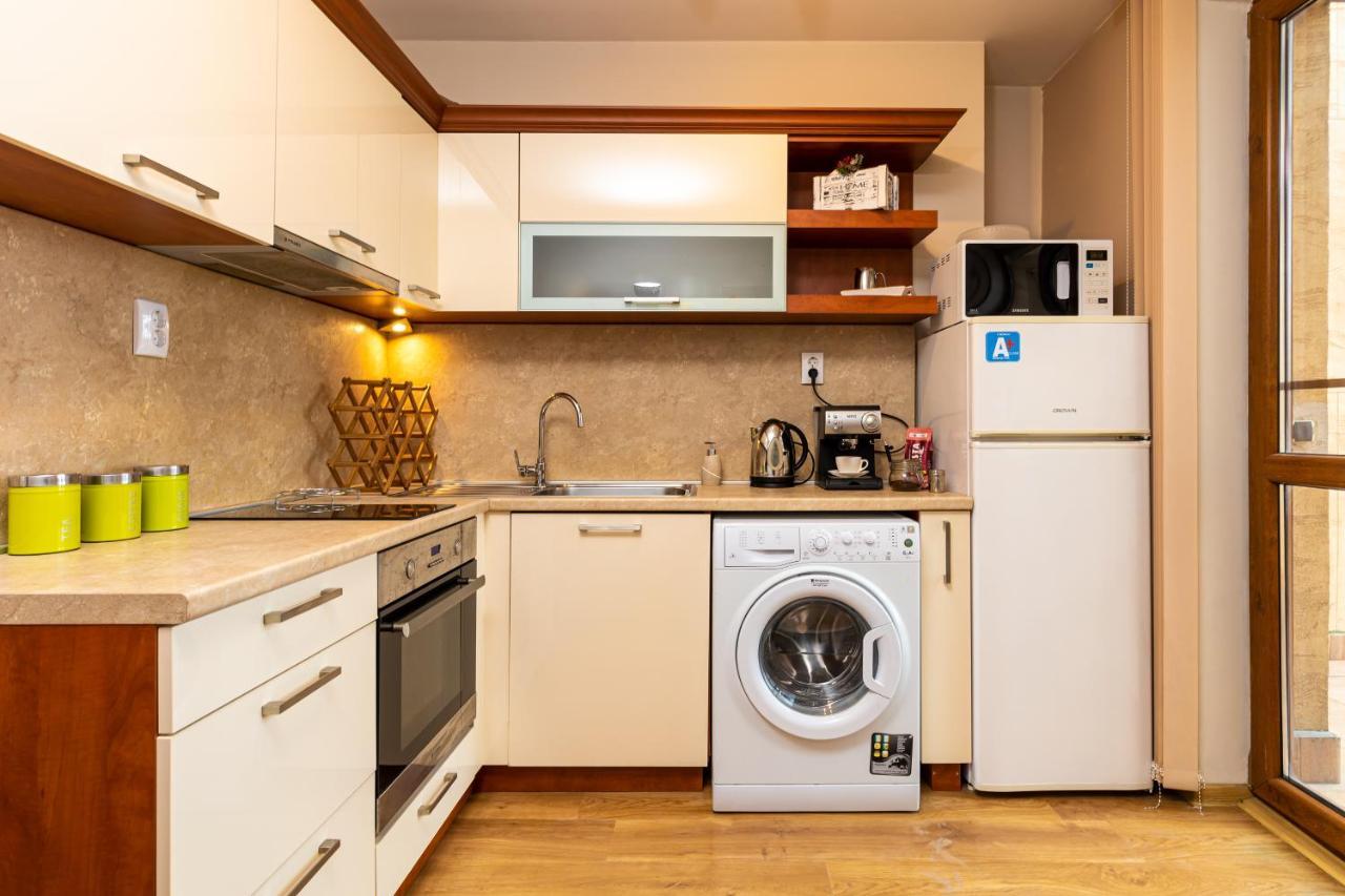 The Walnut 2Bd Apartment Plovdiv Buitenkant foto