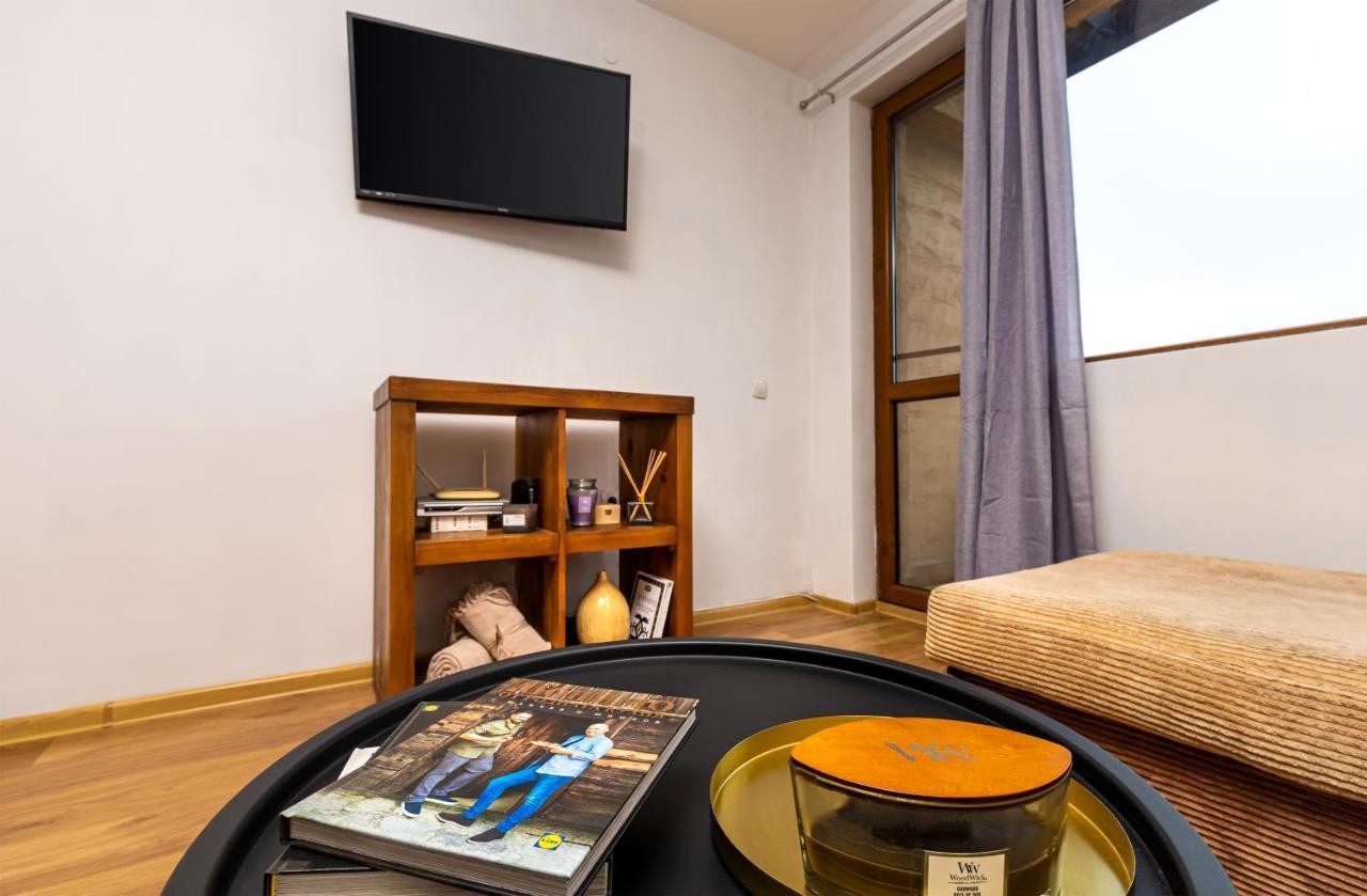 The Walnut 2Bd Apartment Plovdiv Buitenkant foto